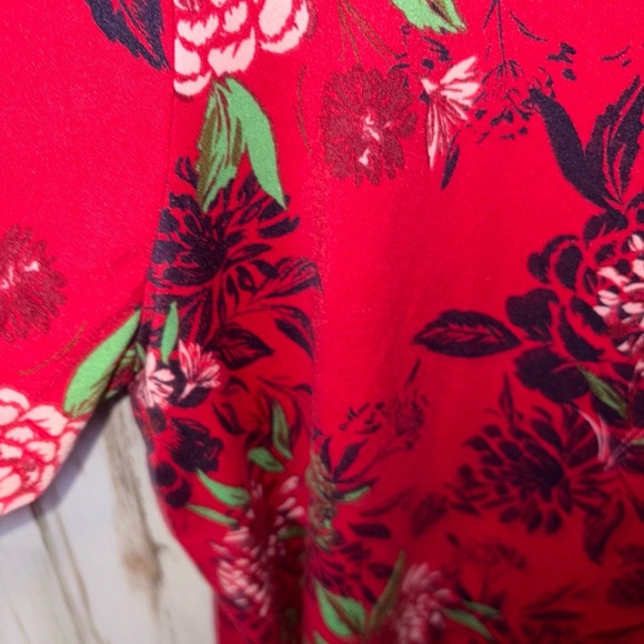 Pioneer Woman Shirt Size XXXL V-Neck Top Red Floral Country Ranch - Picture 5 of 14